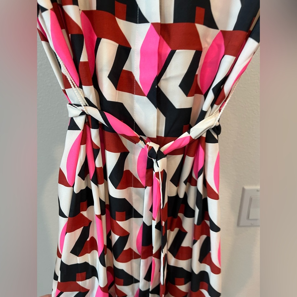 Express Multicolor Geometric Dress - Picture 7 of 9